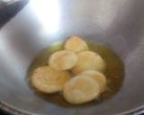 A picture of step 8 of Besan ki khasta mathri.
