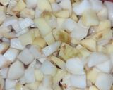 A picture of step 1 of Fry Matar Aloo.