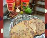 A picture of step 1 of Achari saloo parathe.