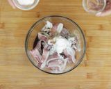 Foto langkah ke 2 dari resep Cumi Saus Tiram Devina Hermawan.