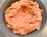 A picture of step 4 of Turkey 🦃 Meatloaf Cups.