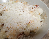 Foto del paso 1 de la receta: Espaguetis con salsa de roquefort, tofu y coliflor al horno
