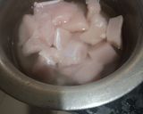 A picture of step 1 of Chicken Pakoray.