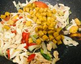 Foto langkah ke 4 dari resep Ayam Suwir Kecap.