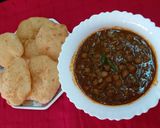 A picture of step 8 of Amritsari Pindi Chole with Bhature.