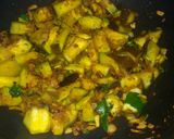 A picture of step 7 of Brinjal aur Palak saag.
