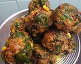 A picture of step 4 of Corn spinach pakoda.