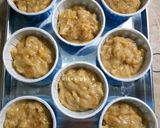 Foto langkah ke 4 dari resep Banana Muffin.