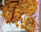 A picture of step 5 of Cabbage pakora.