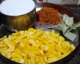 A picture of step 1 of Jackfruit pengat.