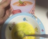 A picture of step 2 of Instant noodles chicken soup.