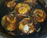 Foto langkah ke 4 dari resep Telur Ceplok Saus Inggris.