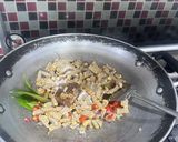 Foto langkah ke 2 dari resep Tumis Oncom Kemangi.