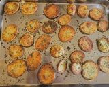 A picture of step 4 of Crispy garlic potato slices.