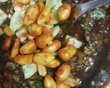 A picture of step 4 of Bhel puri.