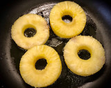 Foto del paso 5 de la receta: Piña asada con requesón