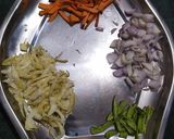 હક્કા નુડલ્સ(hakka noodles recipe in Gujarati) રેસીપી સ્ટેપ2ફોટો