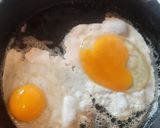 Pas rețetă Oua prajite in unt cu avocado 2 fotografie