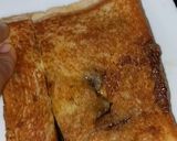 Foto langkah ke 5 dari resep Toast fill banana chocolate with cheese blanket,yummm.