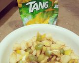 A picture of step 2 of Tangy fruit chaat.