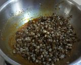 A picture of step 3 of Sprouted moong curry.