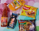 Foto langkah ke 1 dari resep 40. Ramen hack: Indomie Kebab Rendang & Richeese Mie Goreng Keju.