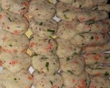 A picture of step 2 of Chicken vegi kabab.