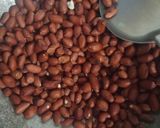 શીંગદાણાની ચીક્કી (Shingdana Chikki Recipe In Gujarati) રેસીપી સ્ટેપ1ફોટો