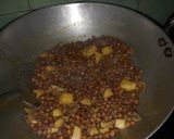 A picture of step 4 of Aloo Chana puri.