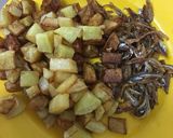 Foto langkah ke 2 dari resep Sambal kentang teri.