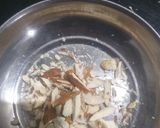 કેસર મિલ્ક(Kesar Milk Recipe in Gujarati) રેસીપી સ્ટેપ2ફોટો