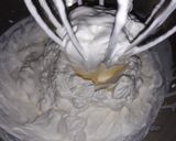Cseresznyés túrós süti (sütés nélkül) recept fázis 5 fotója