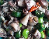 Foto langkah ke 3 dari resep Tumis cumi asin cabe ijo.