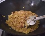 A picture of step 3 of Omelette curry with potatoes.