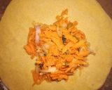 A picture of step 3 of Carrot paratha.