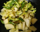 परवल आलू की सब्जी (Parwal aloo ki sabzi recipe in hindi) रेसिपी चरण 2 फोटो