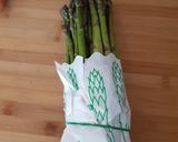 Foto del passaggio 1 della ricetta Torta salata ASPARAGI SU UN LETTO DI PANE 🍞🌱