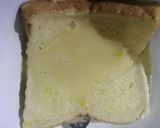 Gambar langkah 2 resipi Roti telur.