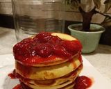 A picture of step 4 of Pancakes with Starwberry Sauce.
