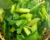 Hình bước làm 1 của món Cải làn xào ngao