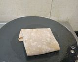 A picture of step 11 of Rajma Paneer Bharwa (stuffed) Paratha.