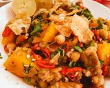 A picture of step 4 of Chana Papri chat.
