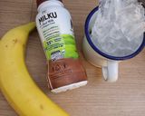 Foto langkah ke 1 dari resep Banana Chocolate Smoothie.