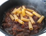 Foto del paso 7 de la receta: Rigatoni con ragout de ternera al Oporto