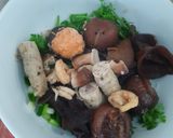 Hình bước làm 4 của món Canh miến không nước dùng gà