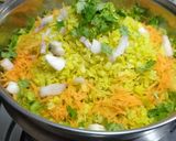 इंदौरी पोहा (indori pohe recipe in marathi) रेसिपी स्टेप 4 फोटो 