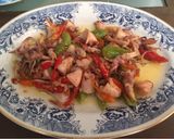 Foto langkah ke 2 dari resep Cumi Tumis Cabai Tomat Hijau.