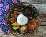 Foto langkah ke 6 dari resep 496. Nasi Ayam, Tahu, Tempe Goreng (Ungkep Bumbu Opor Kuning).