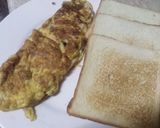 A picture of step 4 of Cheese Omelet.