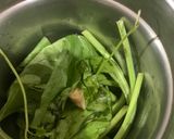 A picture of step 1 of Palak Rava toast.